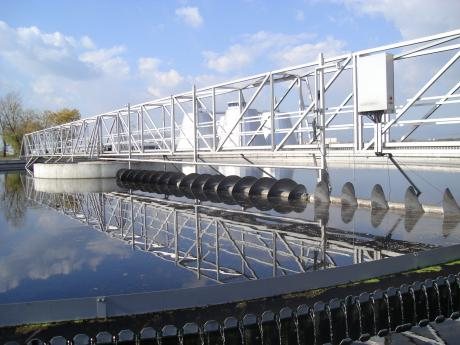Klärbecken einer Abwasserreinigungsanlage
